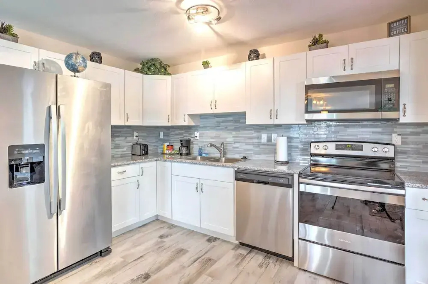 Turquoise Escape ~ 1 Mi to Sailfish Marina!