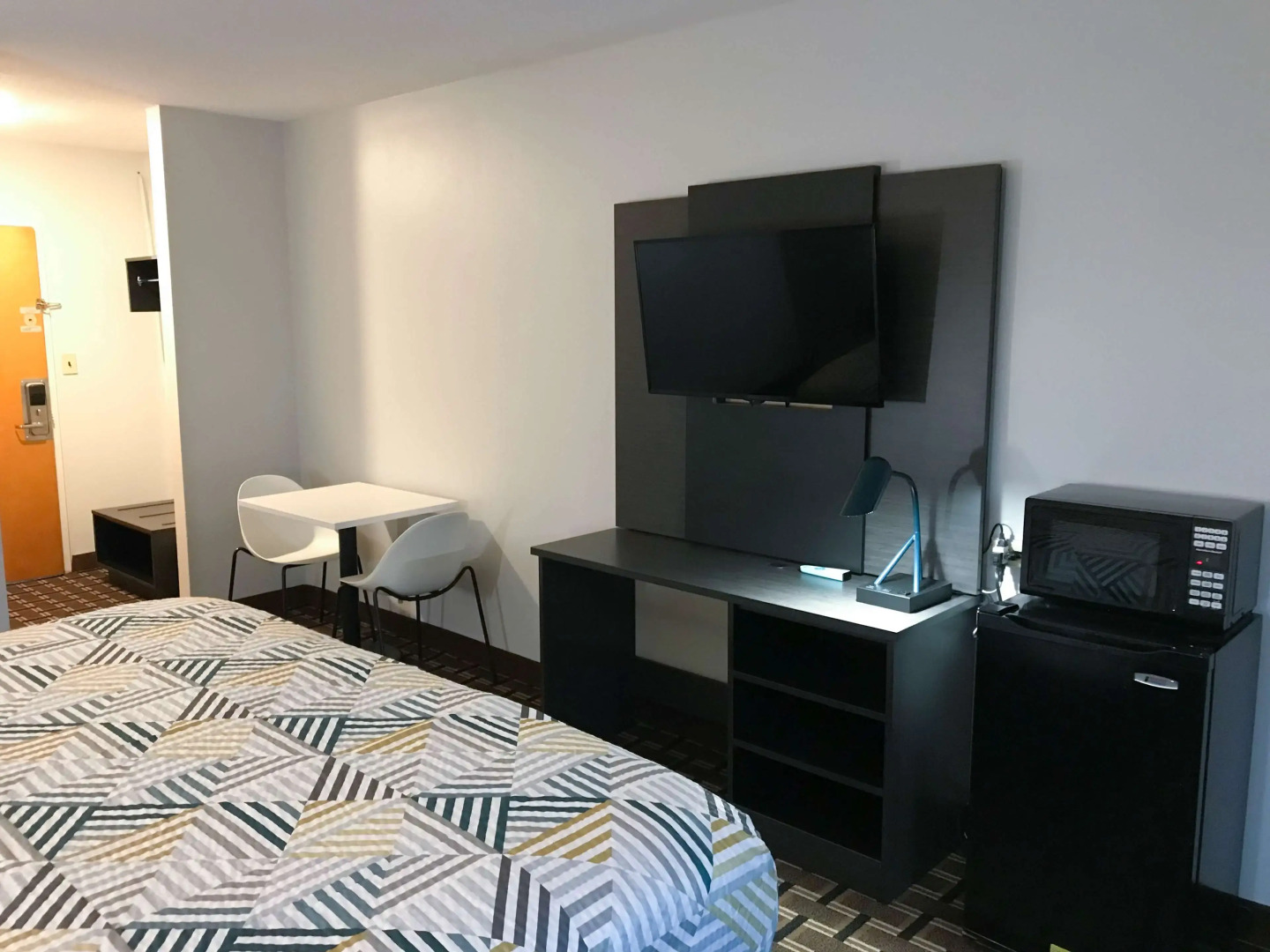 Studio 6 Suites Tupelo, MS - North