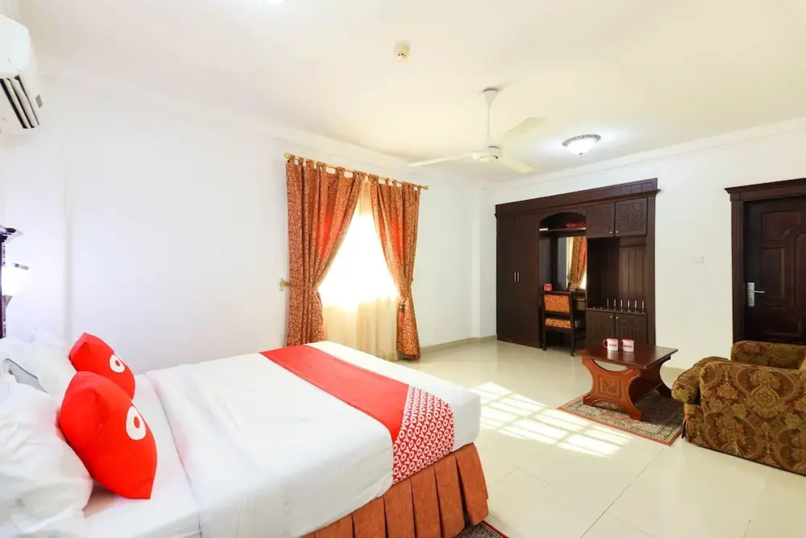 Manam Sohar Hotel Apartment
