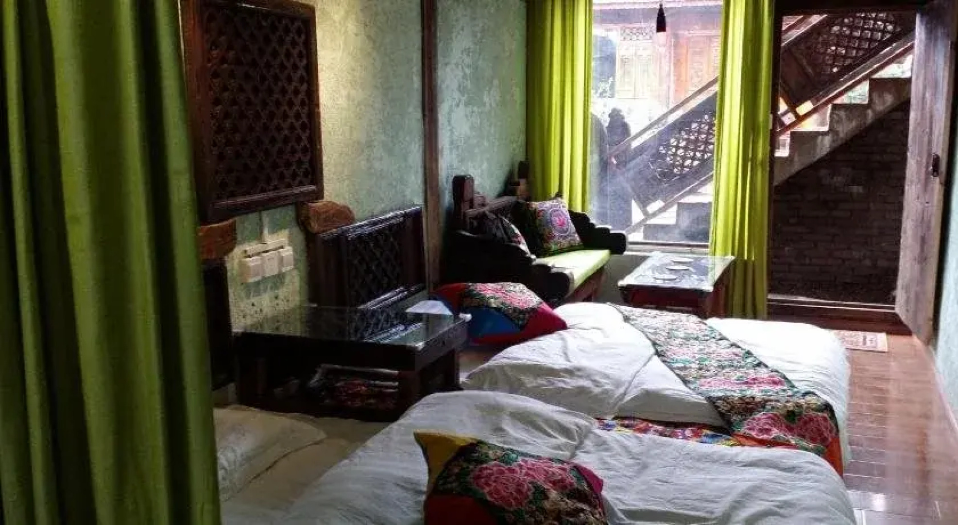 Lijiang Qinglu Courtyard Hotel