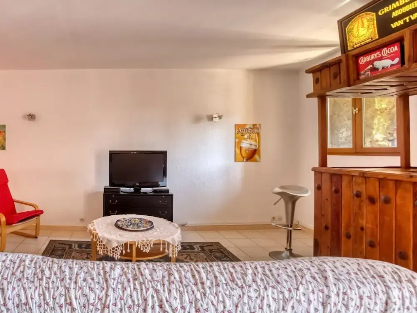 Quiant Holiday Home in Azille With Terrace