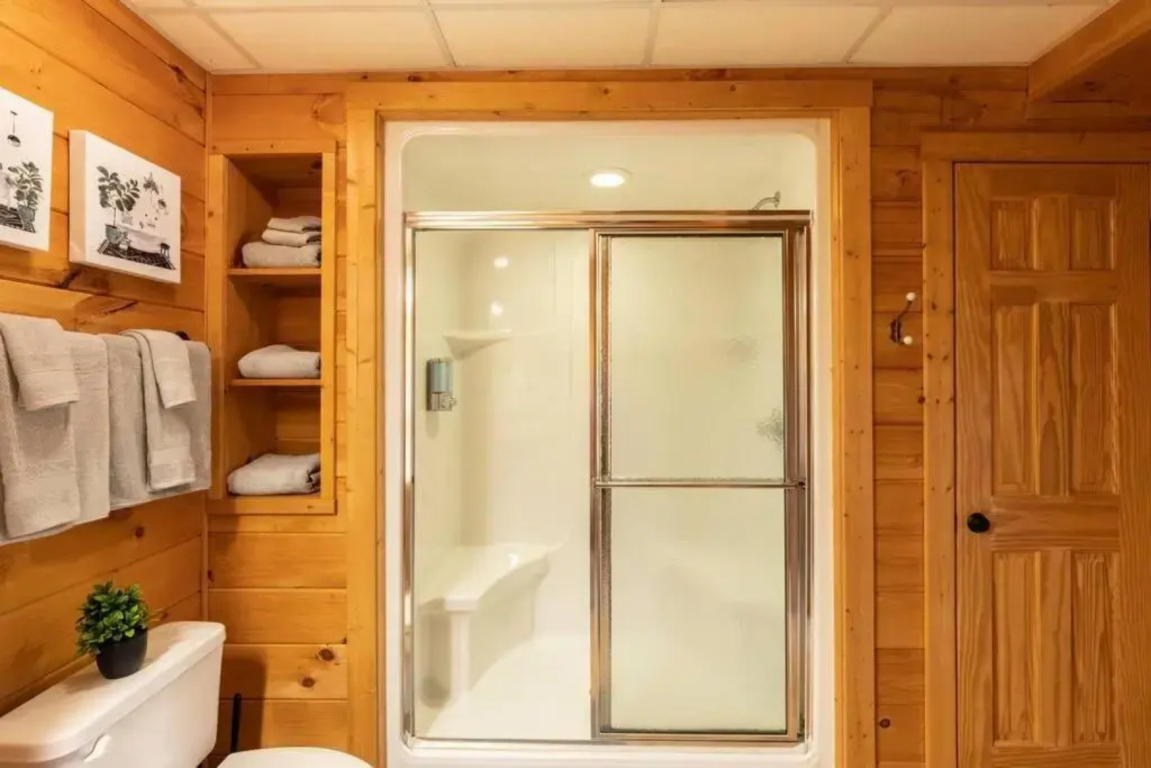 MTN Cabin Sleeps 10 - 5 Mins To Fishing & Camping