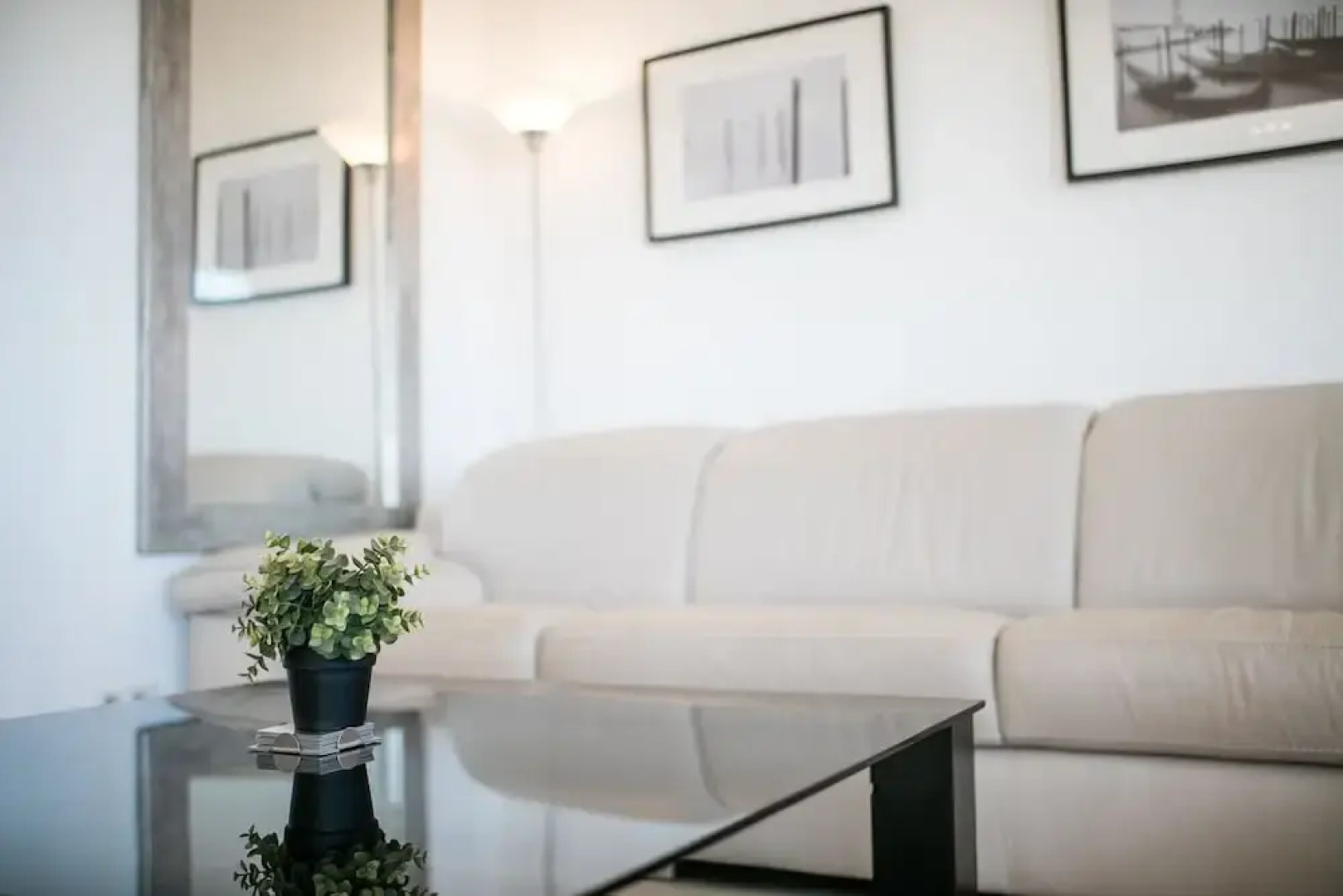 Villa Henrietta AP4070