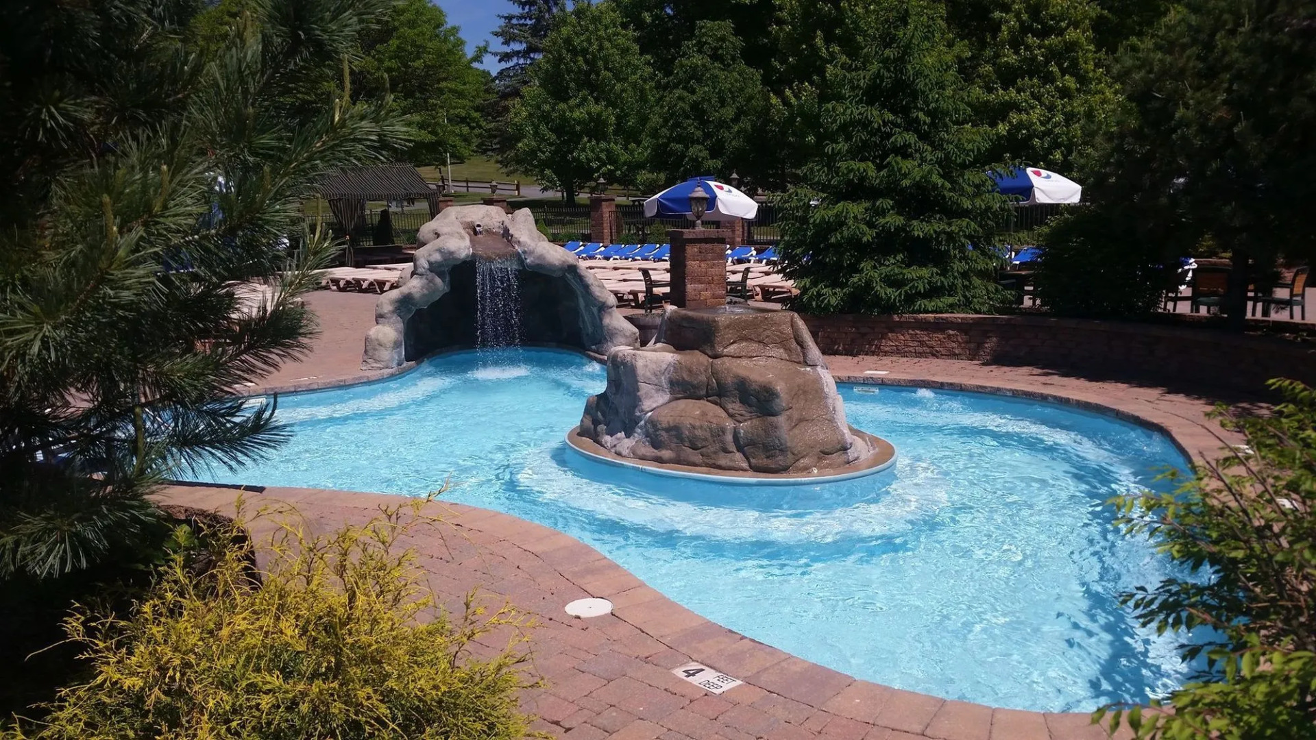 Villa Roma Resort and Conference Center