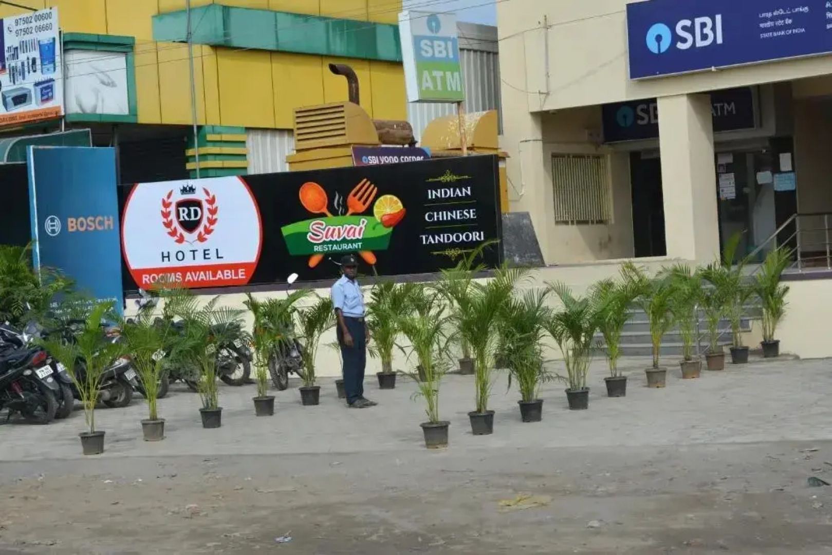 Rd Hotel by OYO Rooms