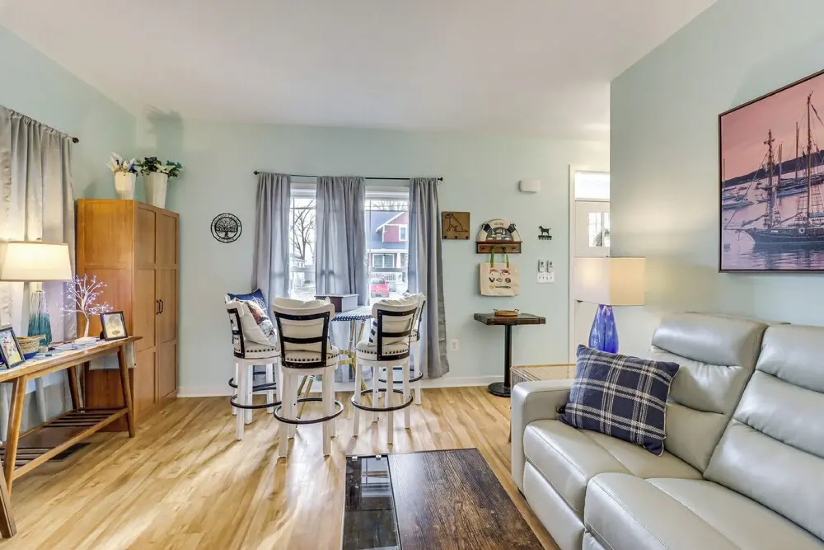 Walk to Bay: Home w/ Fenced Yard in Colonial Beach