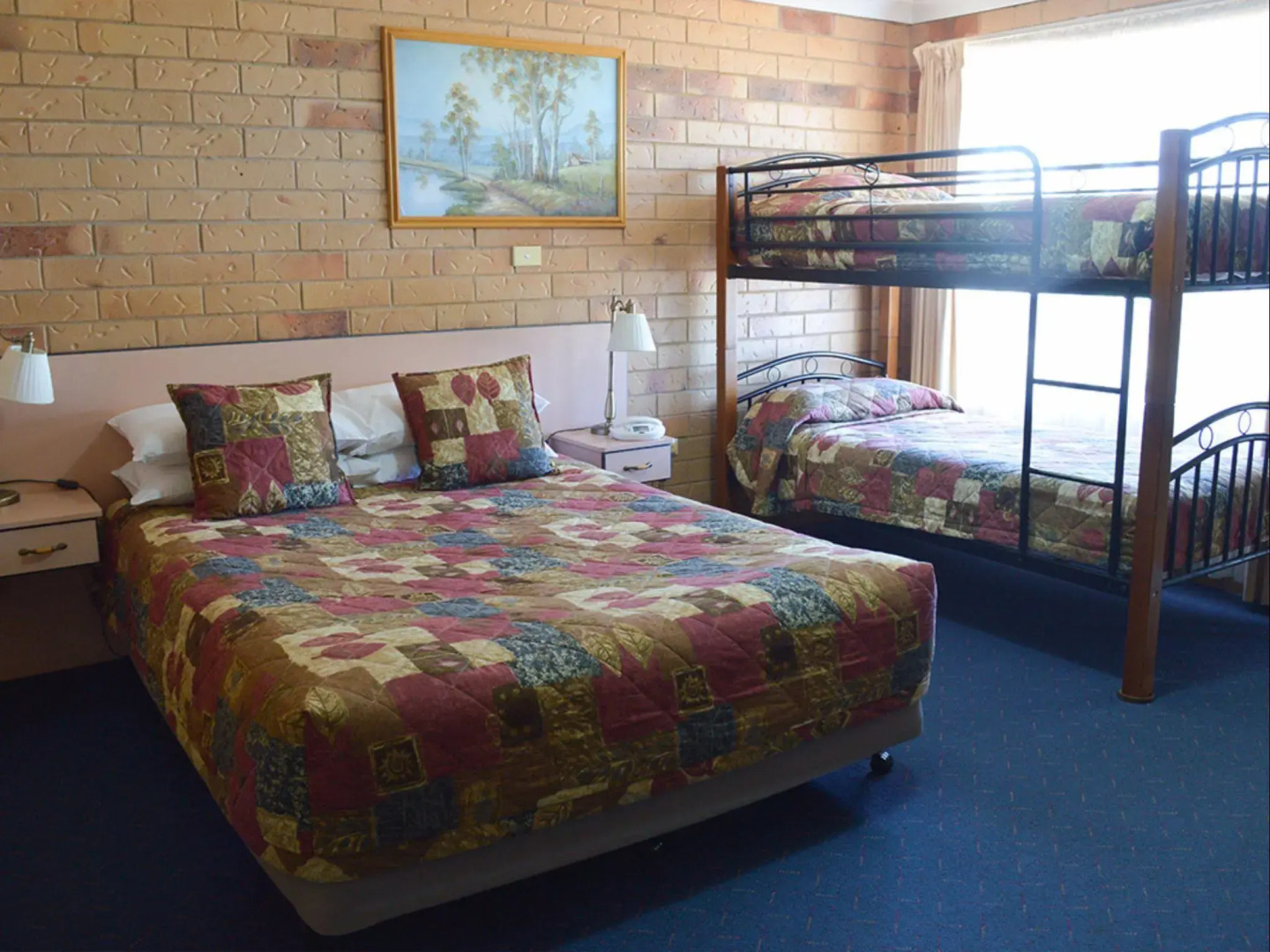 North Parkes Motel