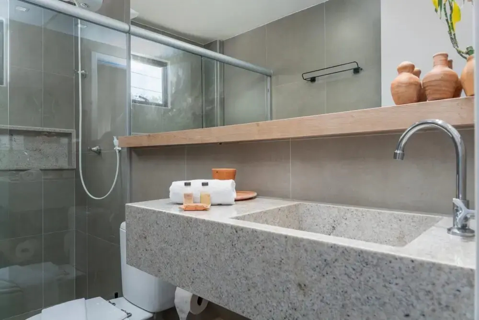 Incr vel Casa com Piscina Condom nio p na Areia
