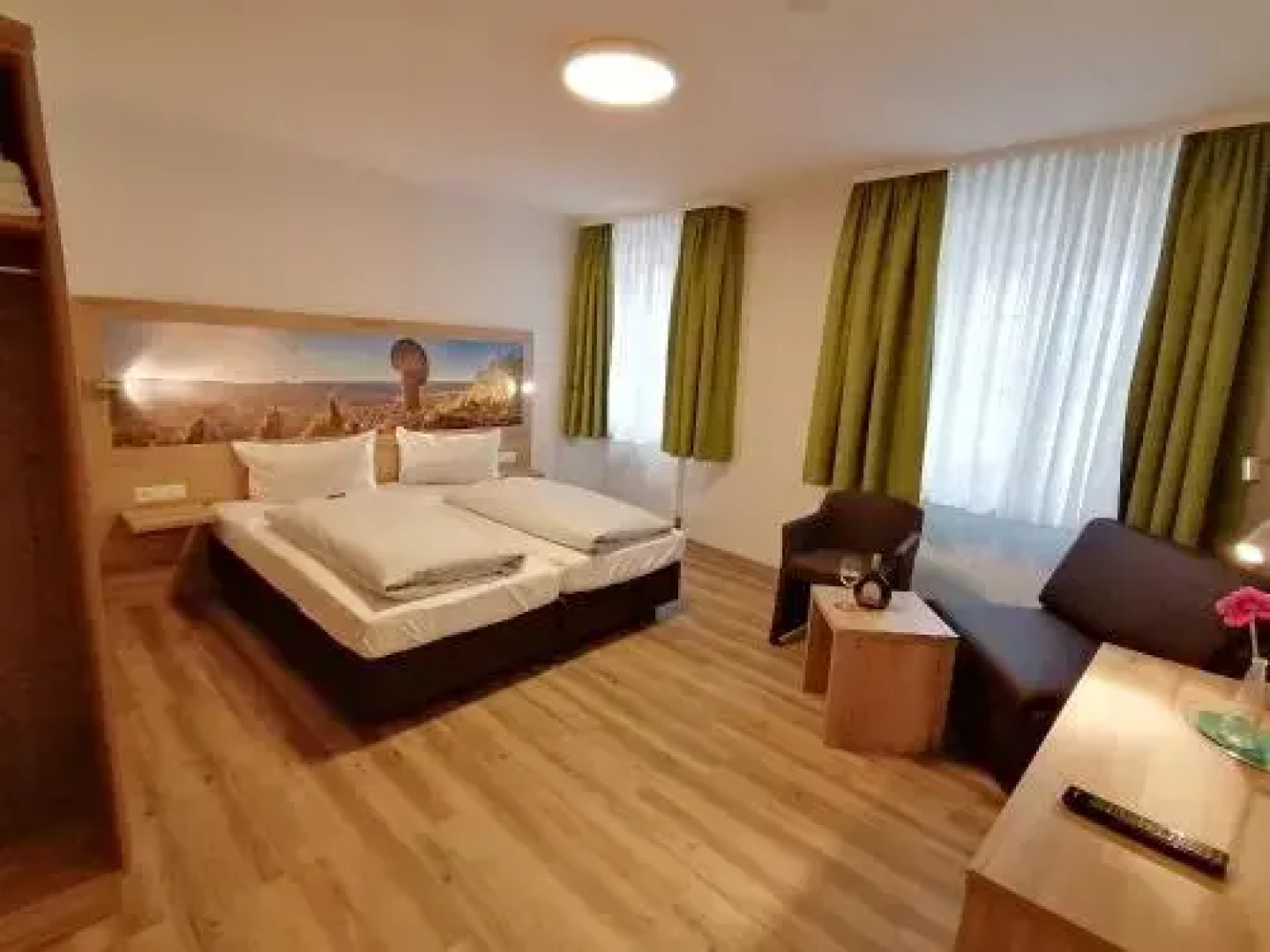 Gasthof Hotel Weinbau "Zum Goldenen Ochsen"