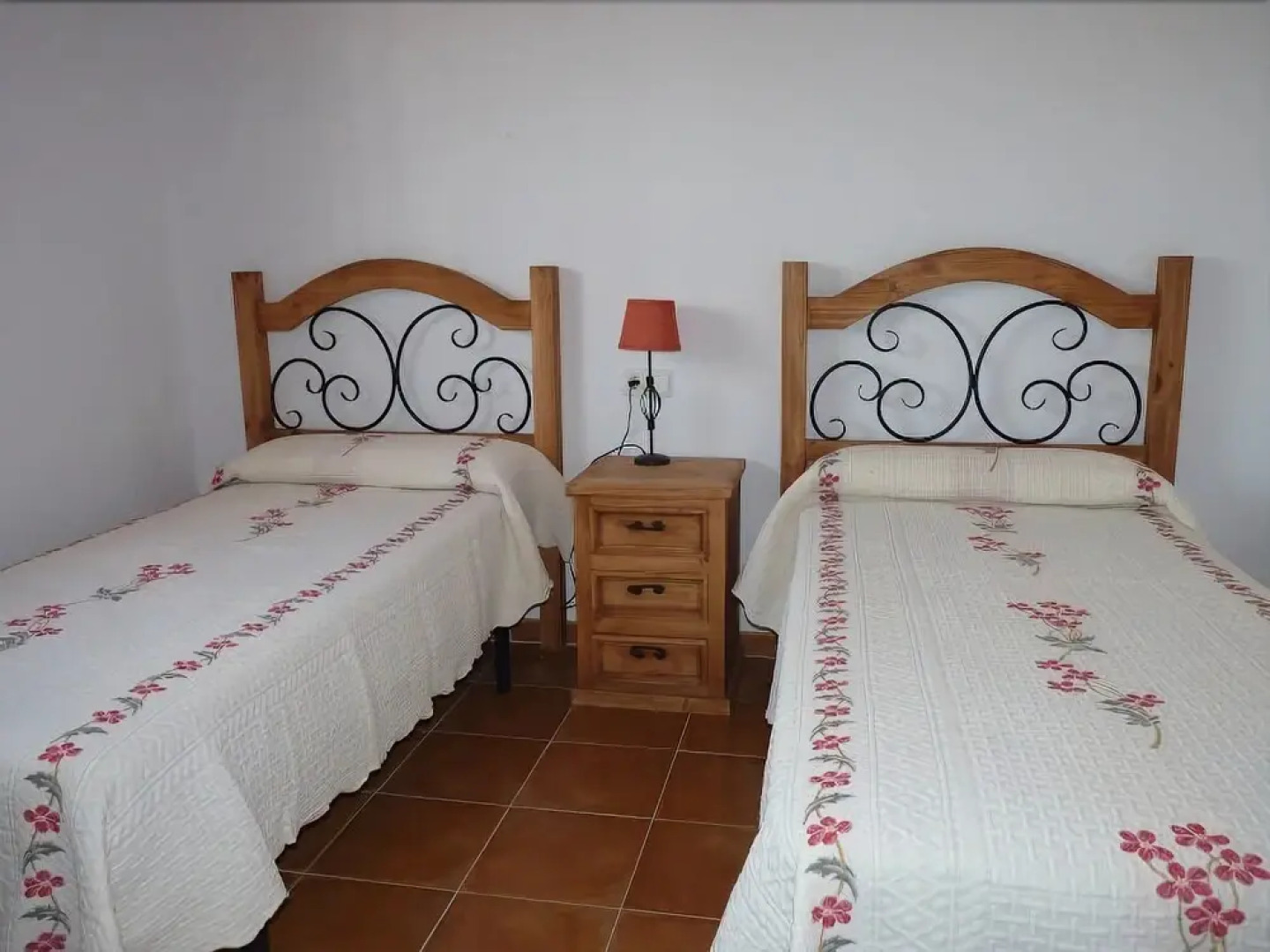 Malaga 101849 3 Bedroom Villa By Mo Rentals