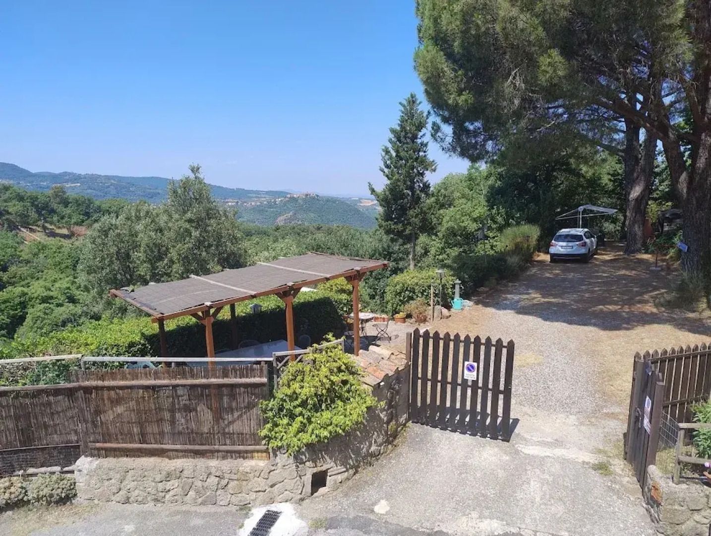 Borgo Tepolini Country House