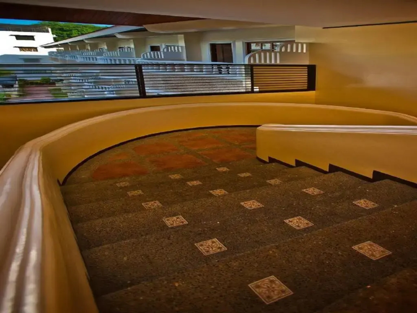 Real Maris Resort and Hotel