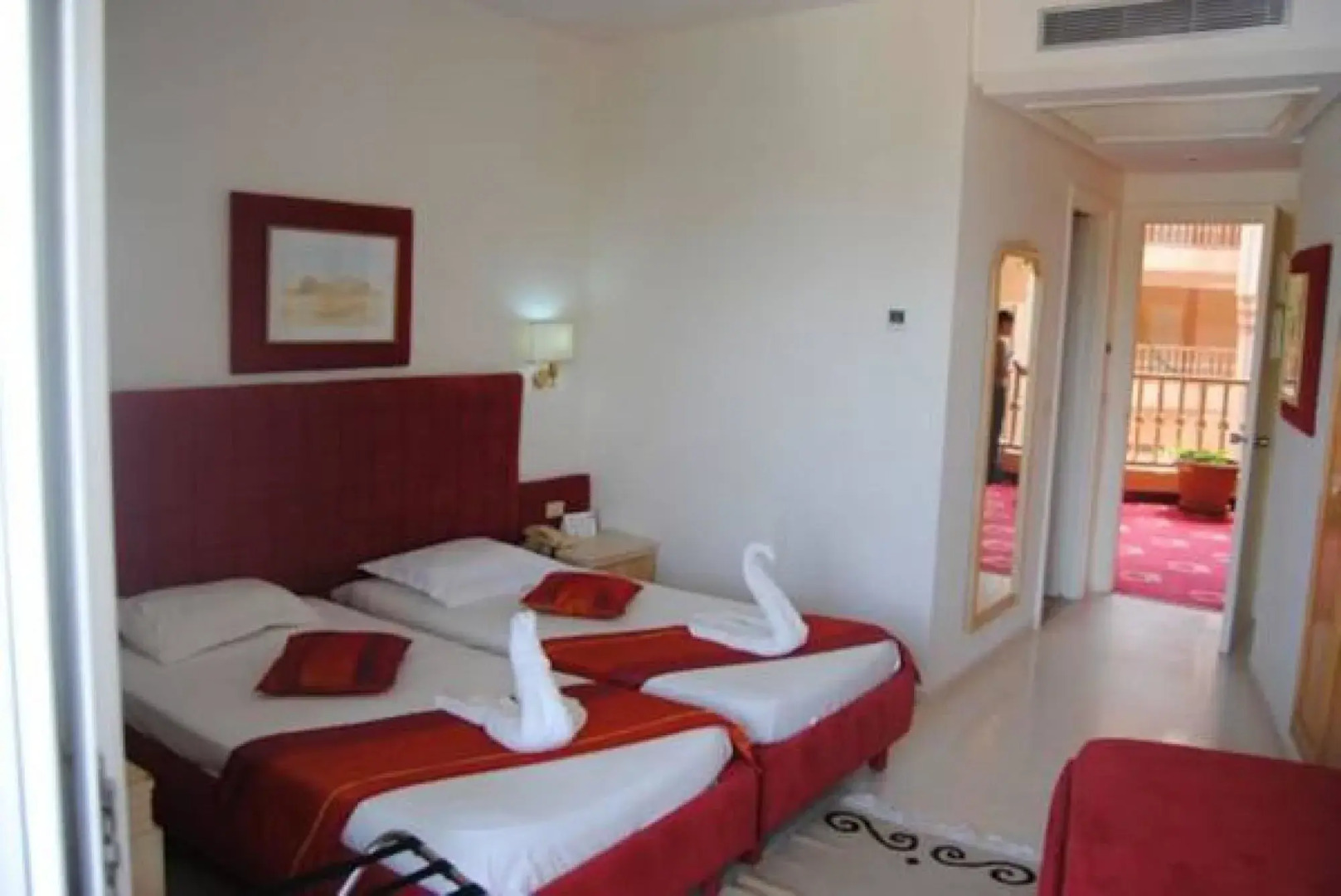 Palmyra Golden Beach Families and Couples