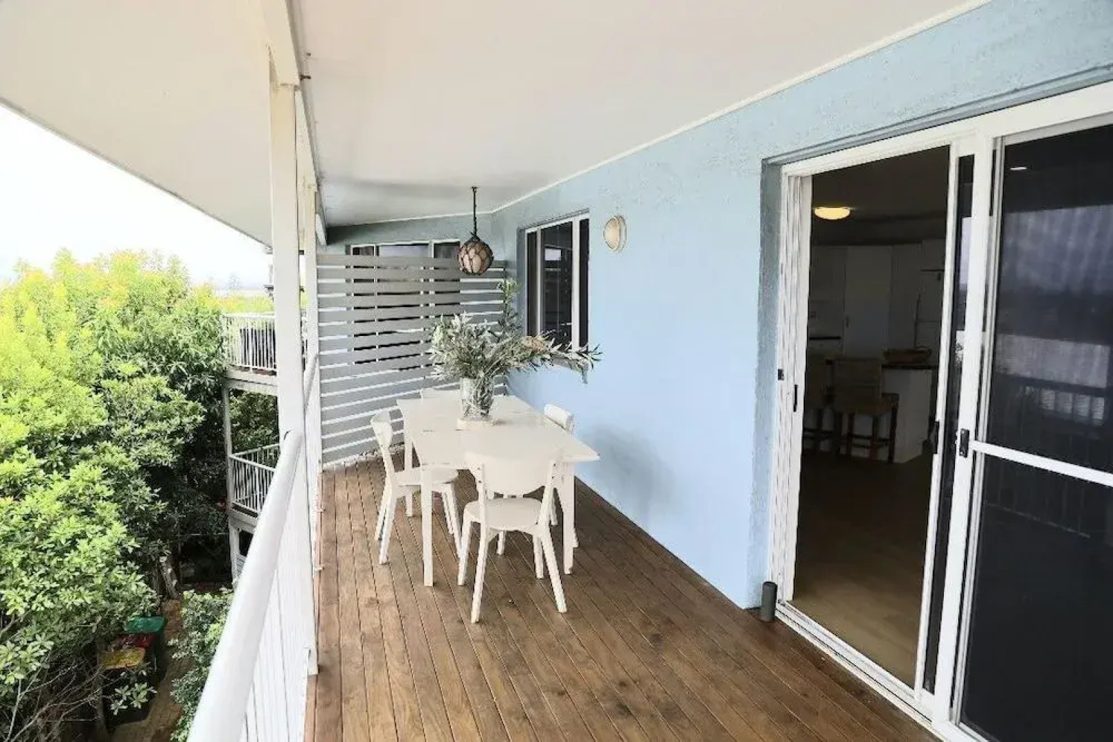 Beaches 1 - 1/7 Convent