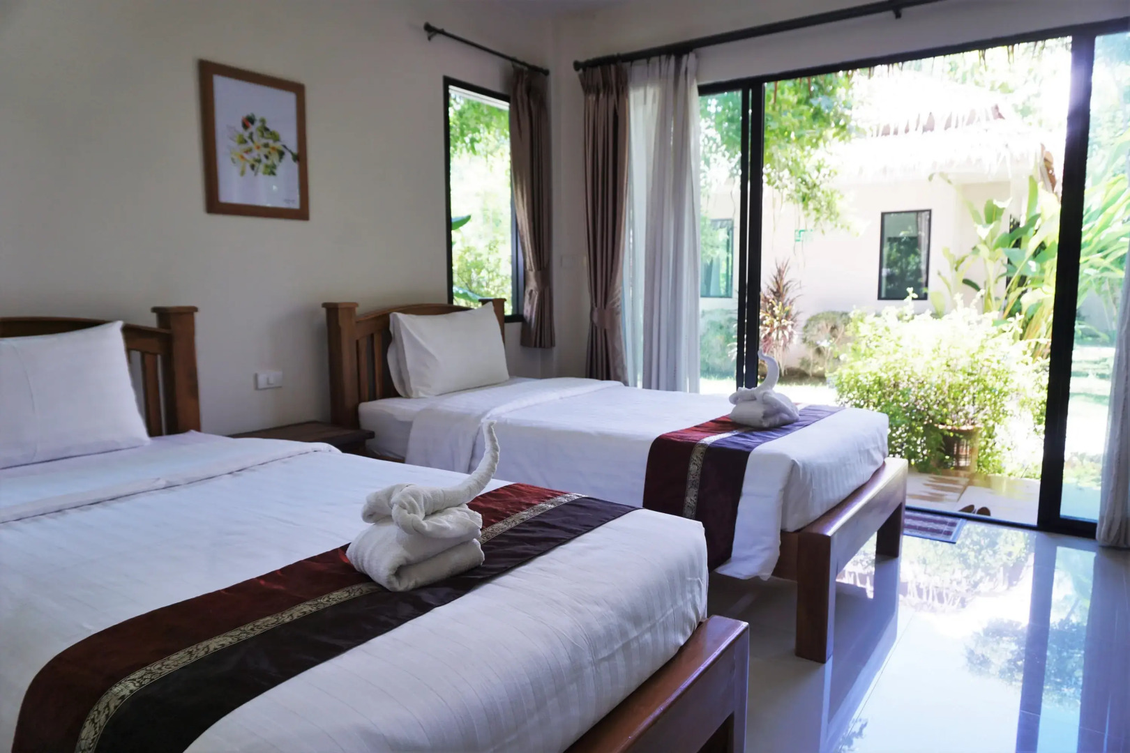 Papa's Home and Rabbit cafe