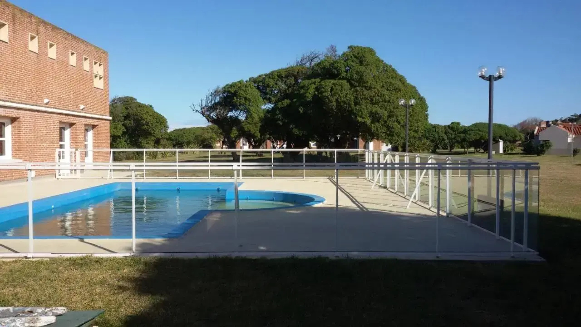 Las Brusquitas Apart