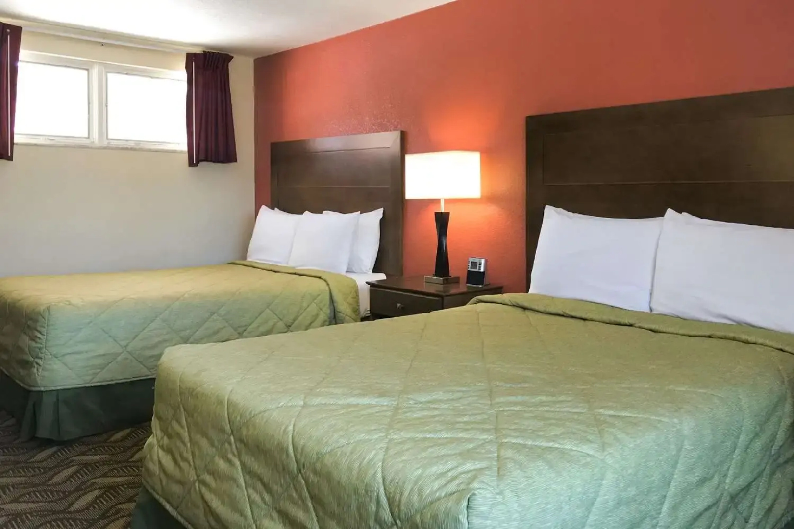 Super 8 by Wyndham Greensburg