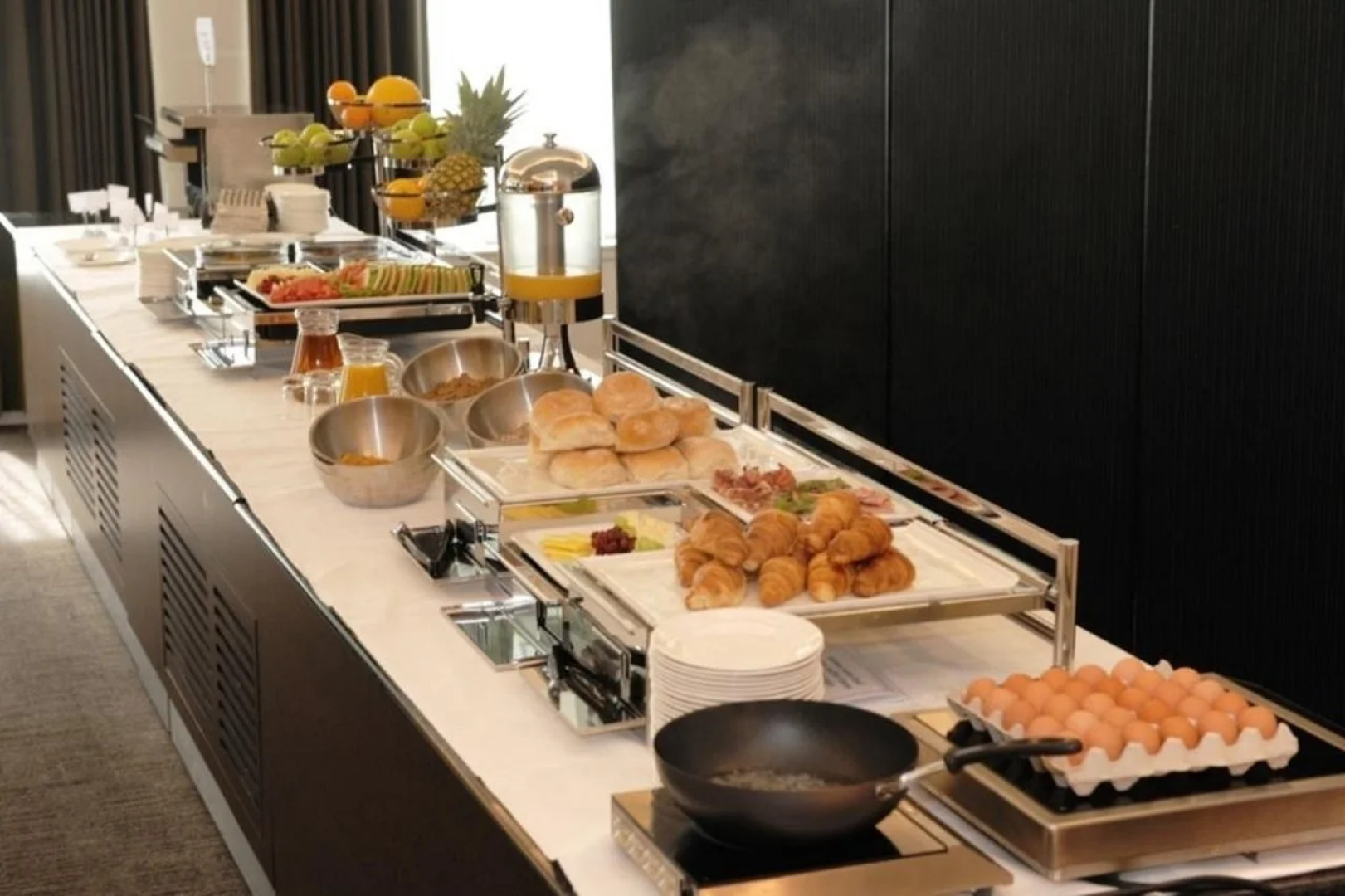 Stirling Court Hotel