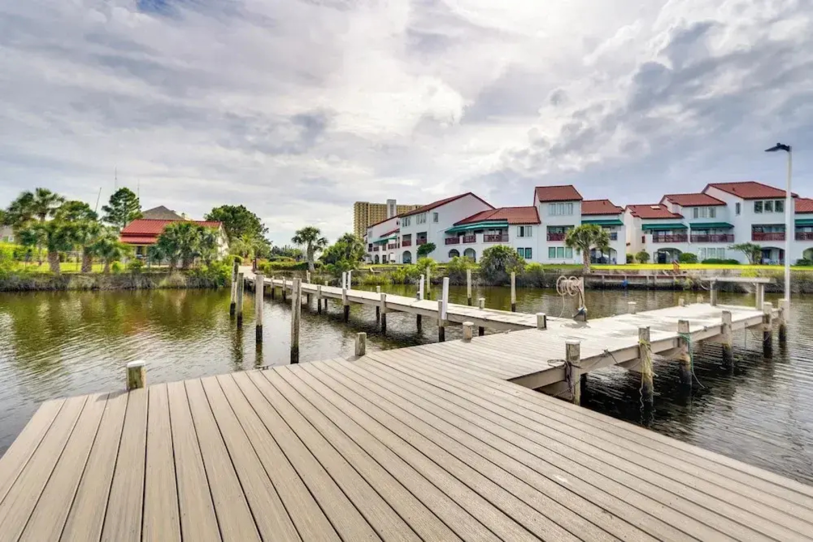 Charming Panama City Studio w/ Community Pool!