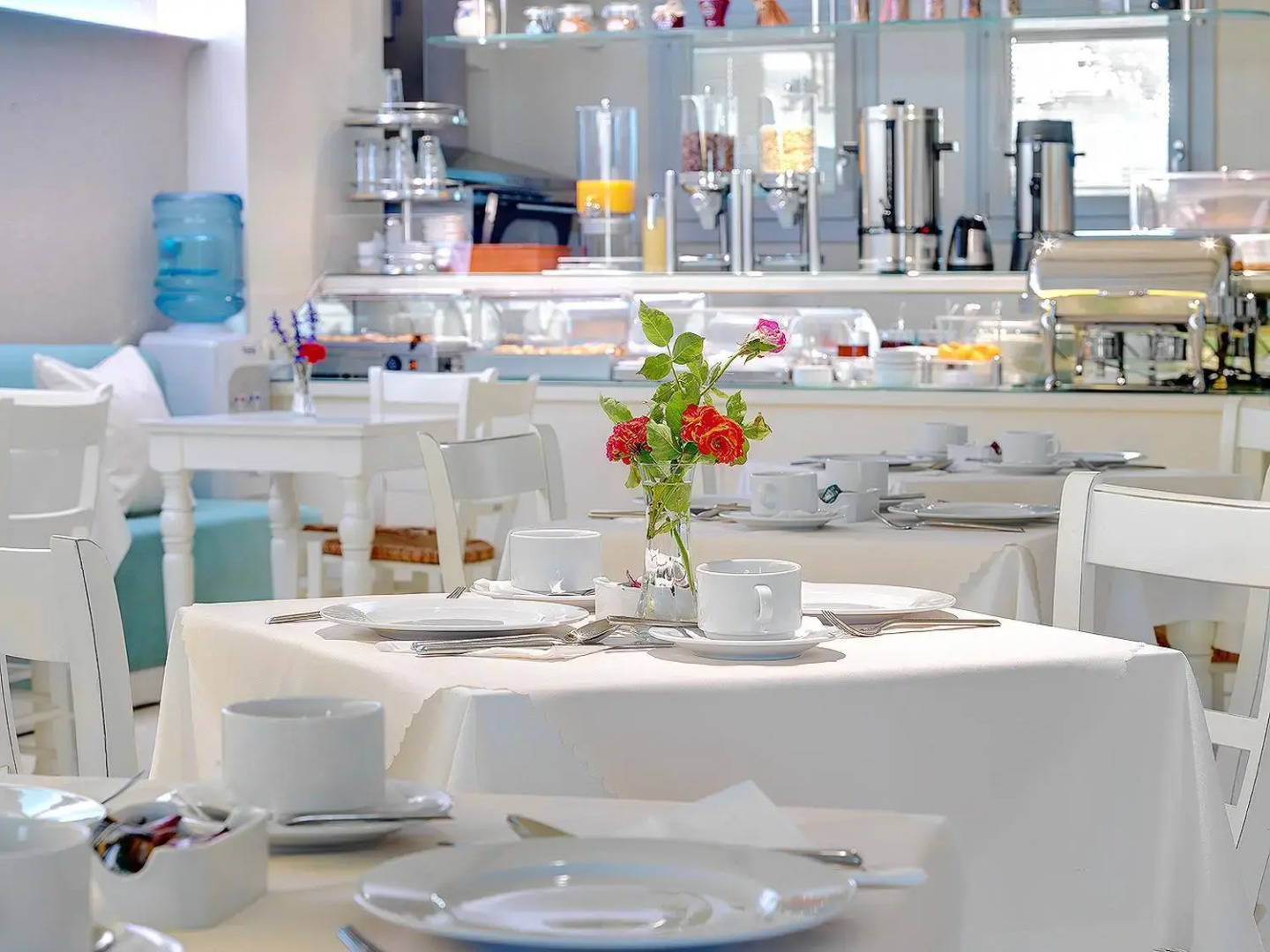 Iria Beach art hotel