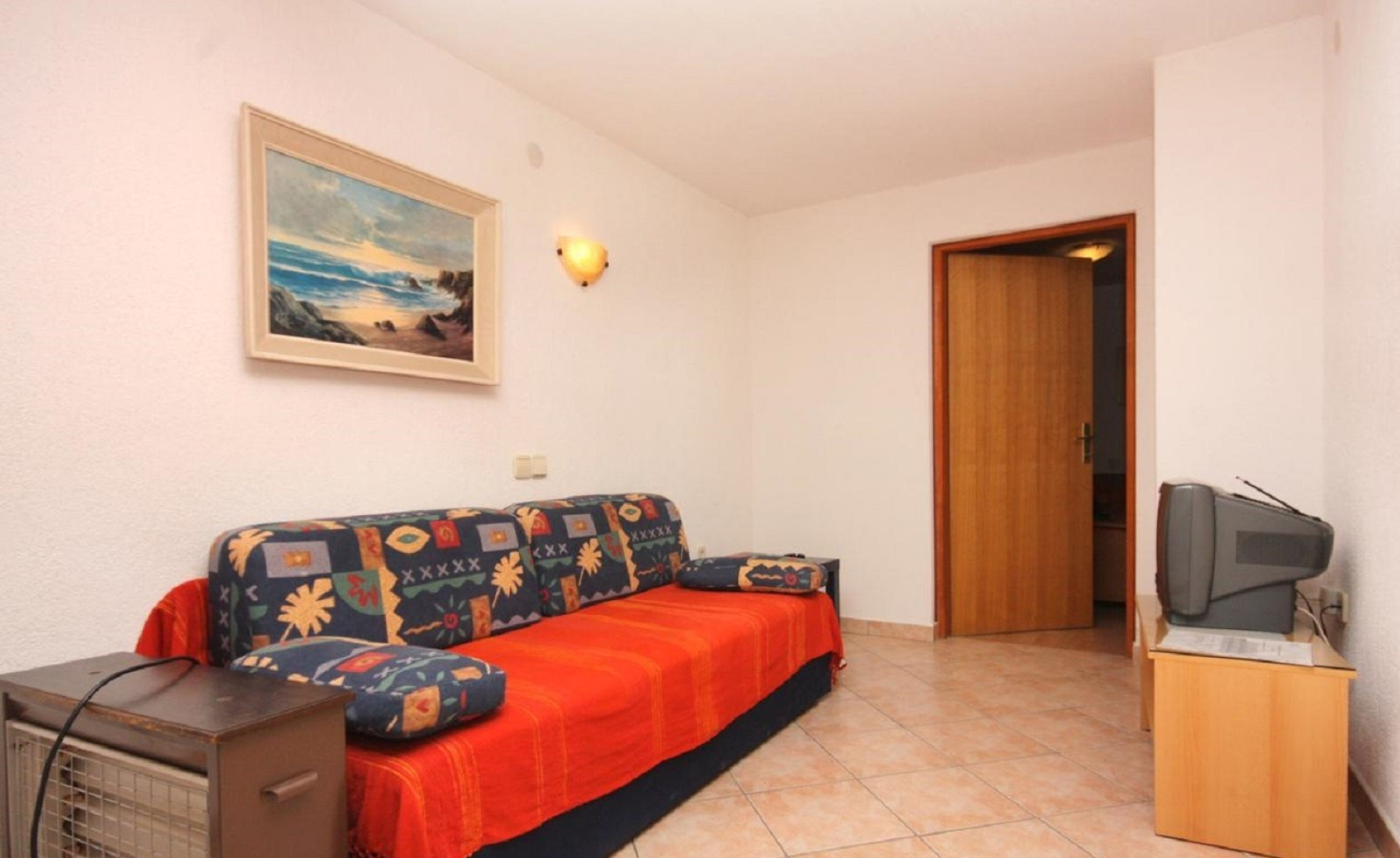 Apartment Luka - with parking; A1 Vrbnik, Island Krk