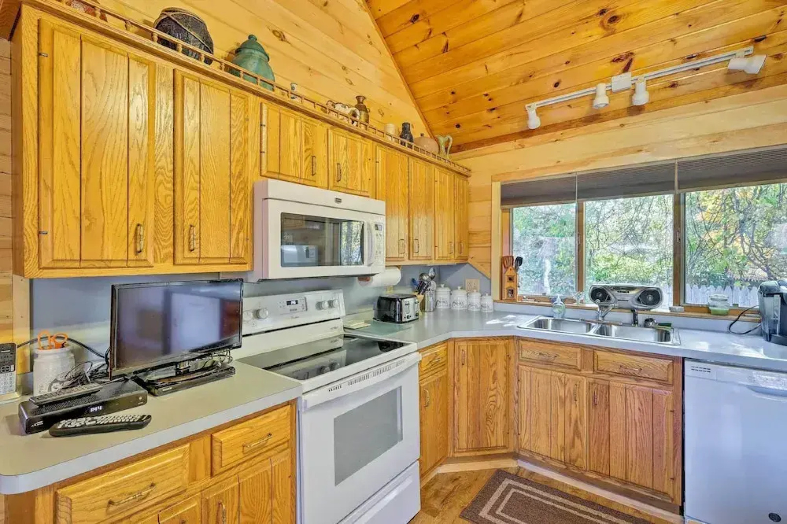 Bolton Landing Cottage w/ Deck, Walk to Beach!