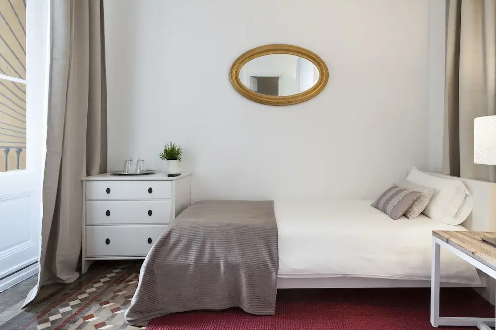 Plaza Catalunya Guest House