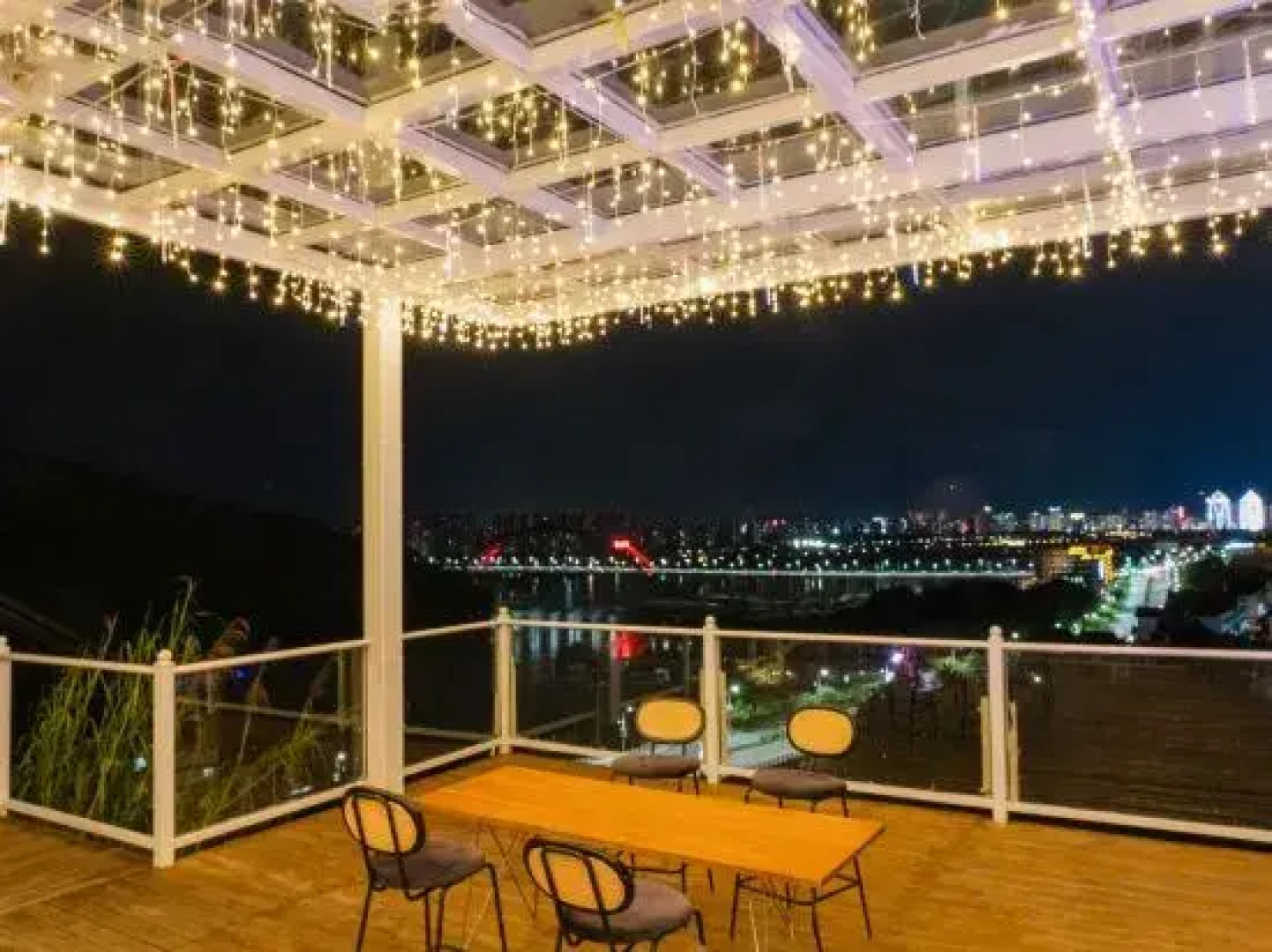 Guanlan Yundingyu Pavilion · Riverview Design Art Villa (Jinghonglan Cangjiang Branch)