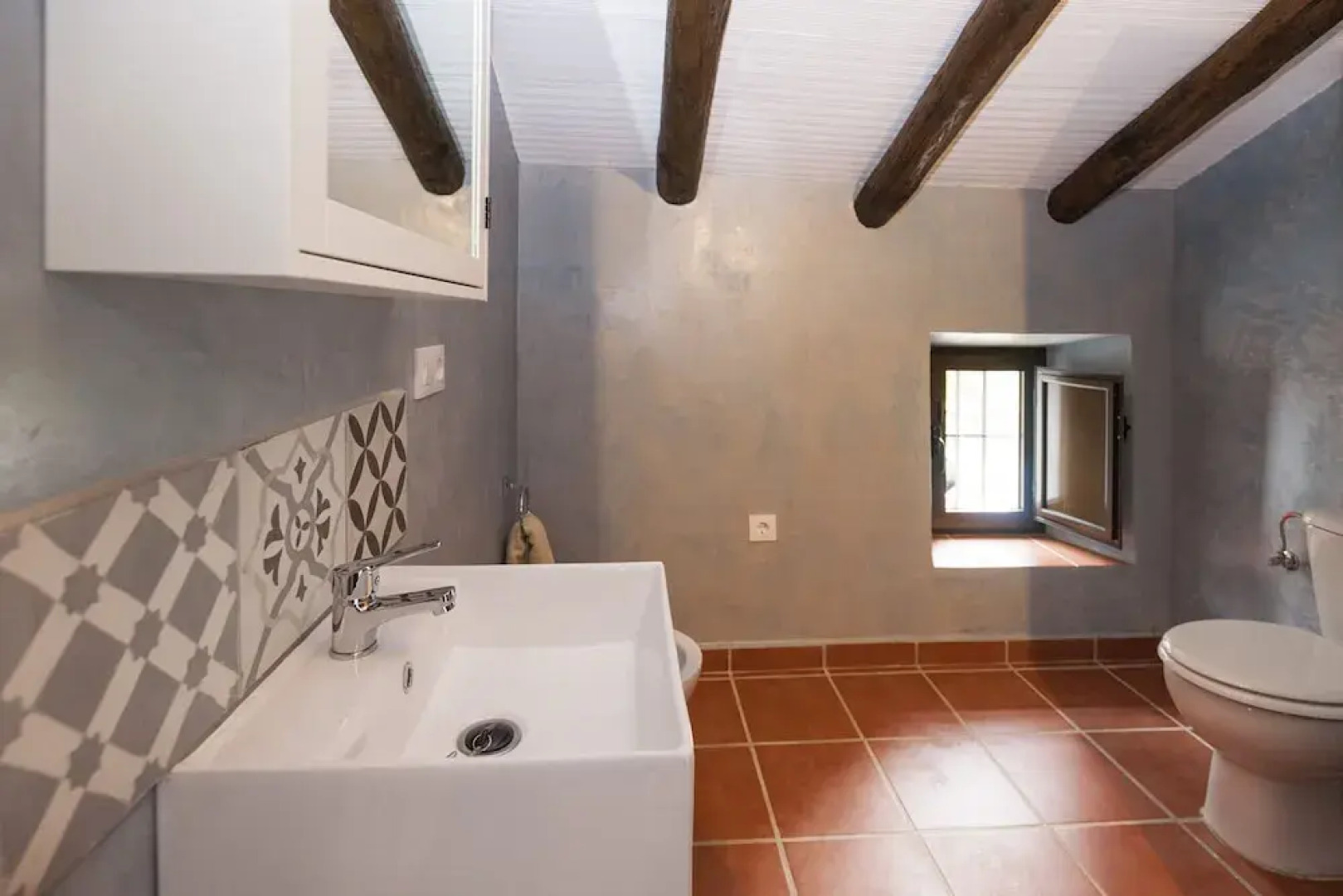 Villa San Nicolas Constantina Canovas