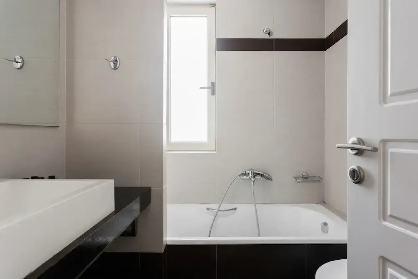 Exquisite 2BR Apartment