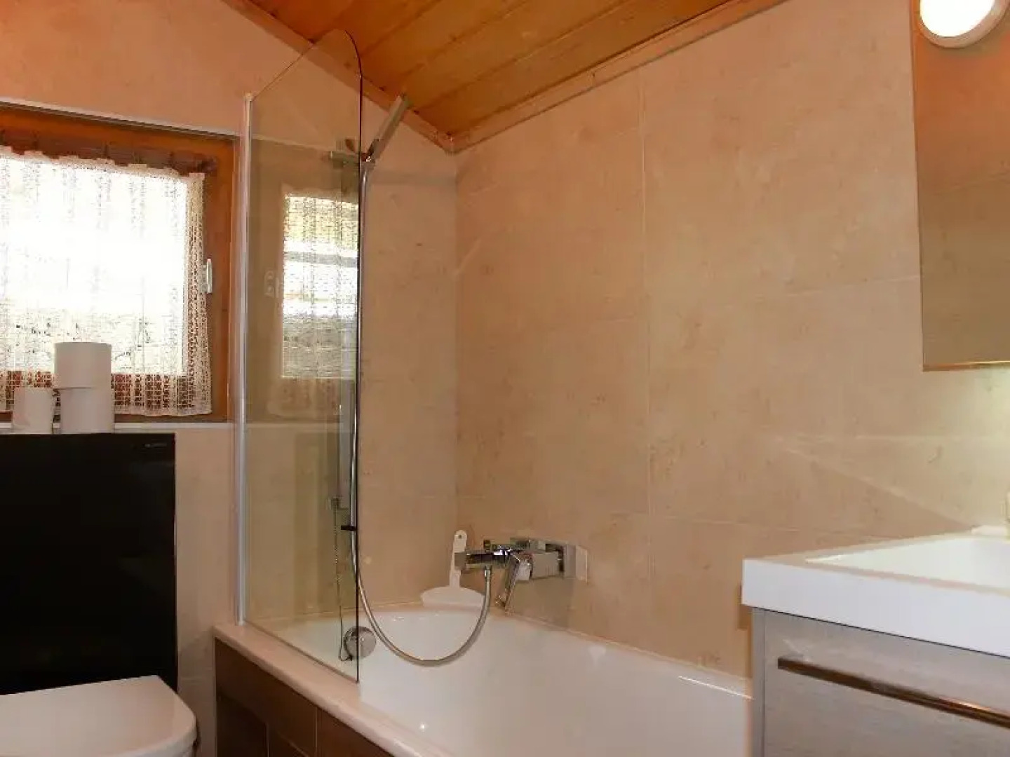 Le Petit Clos Des Rocailles - Three Bedroom