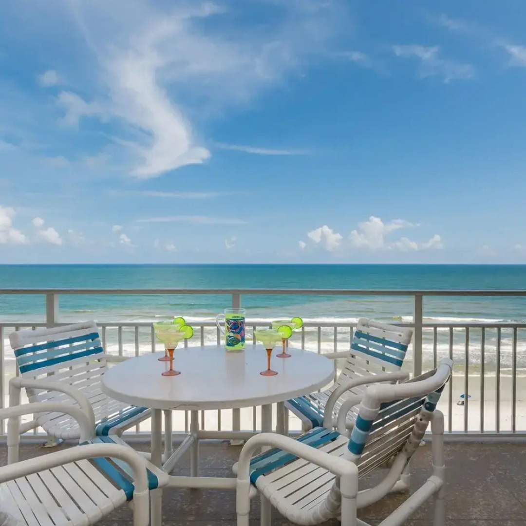 Surf Racquet Corner Unit Best Views in Building Sr701