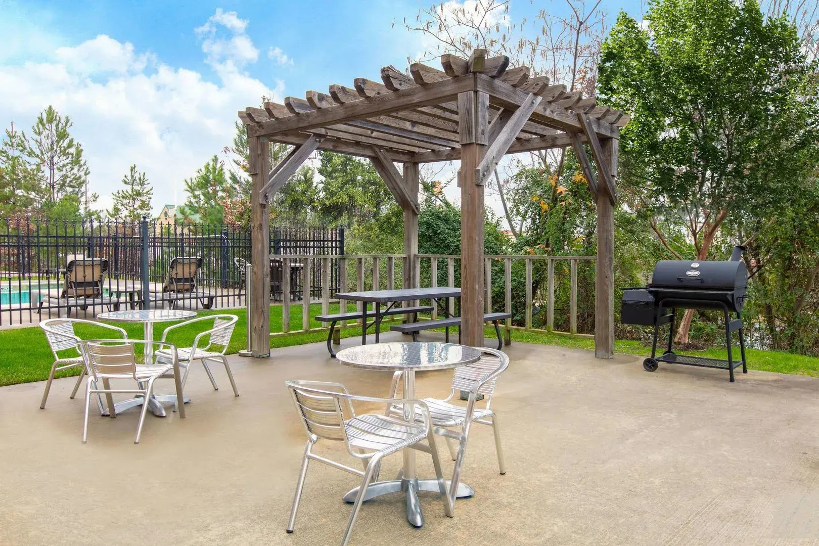 Spark by Hilton Longview