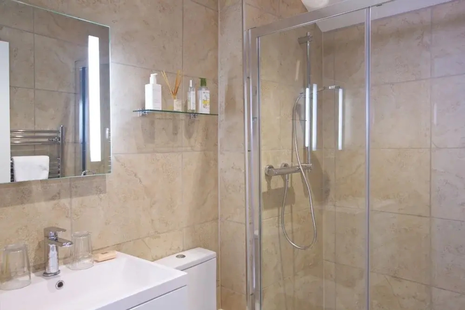 Hedingham Old Pottery