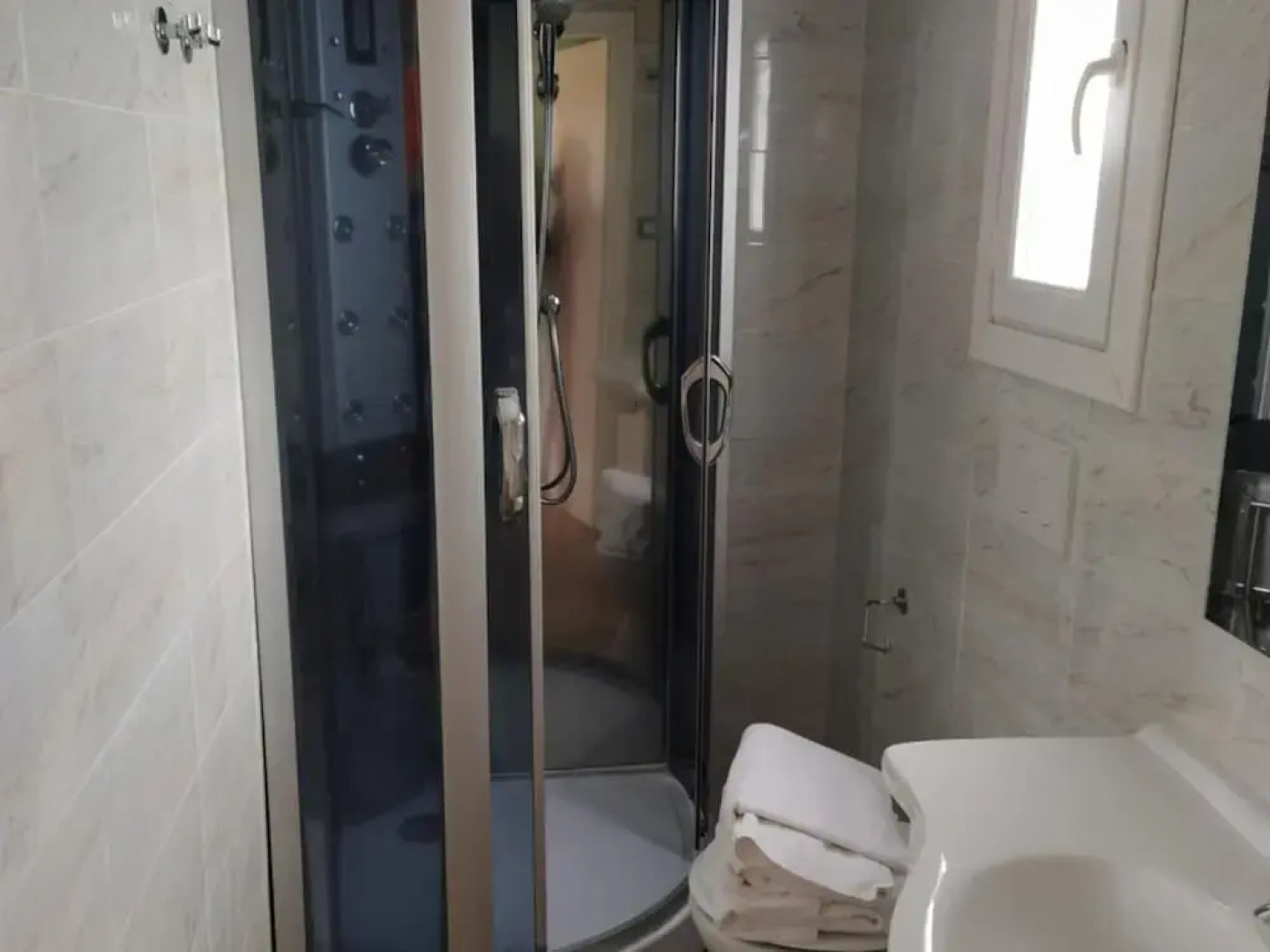 Attractive Chalet in Bracciano With Swimming Pool