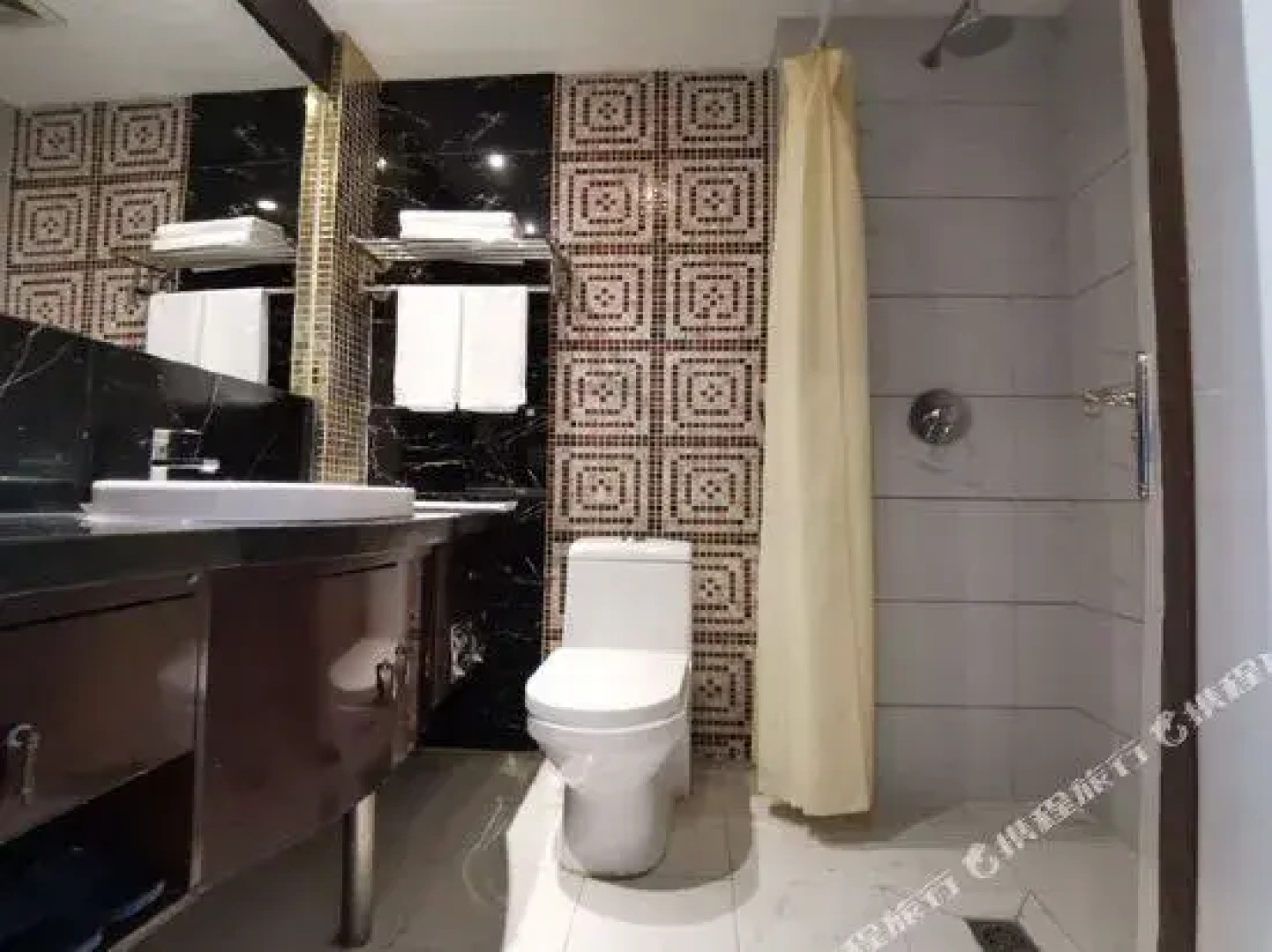 Home Inn - Yiju Hotel (Xilinhot Chongqing Road)