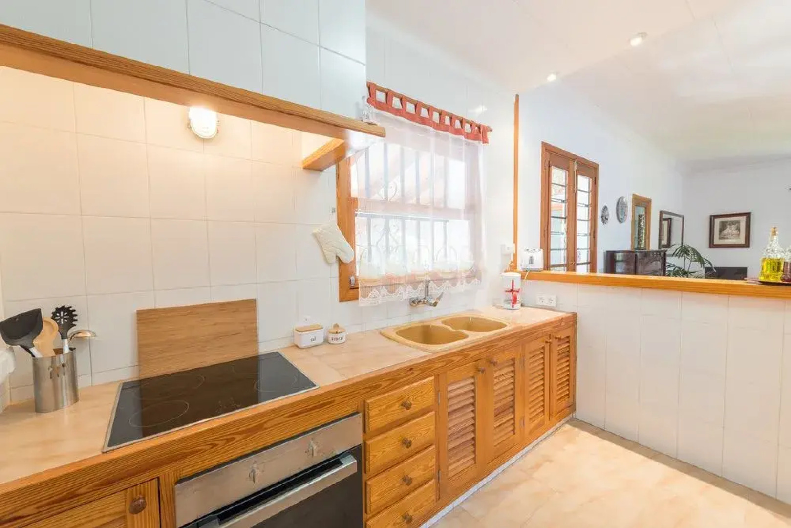 ES Cantó DES Morés