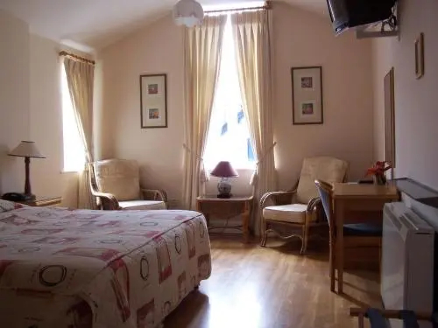 The Oystercatcher Lodge Guest House