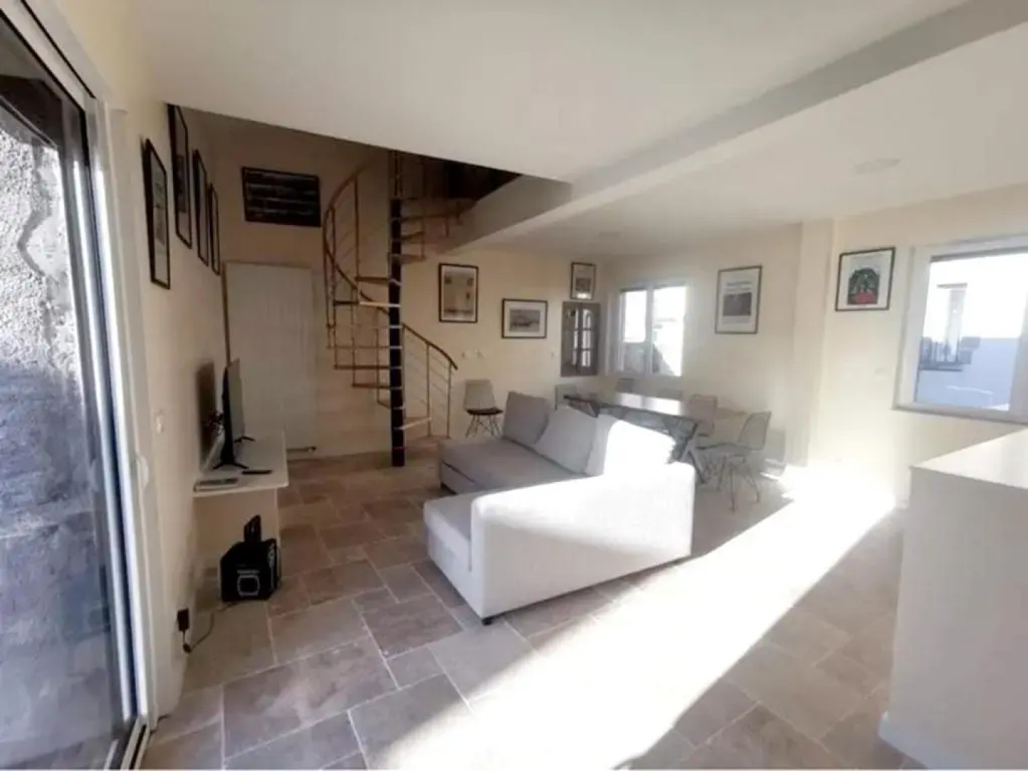 Maison de 4 chambres avec terrasse et wifi a Volvic