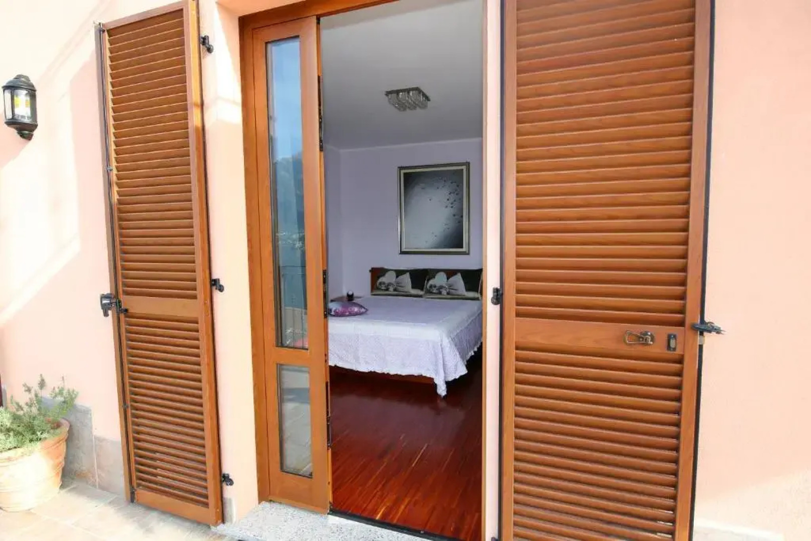 Apartments in Lezzeno Lake Como