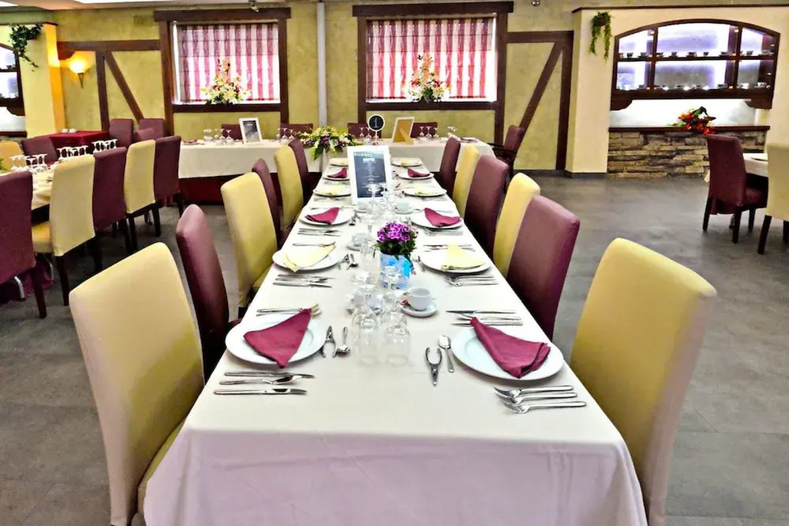 Hostal Restaurante Cuatro Caminos