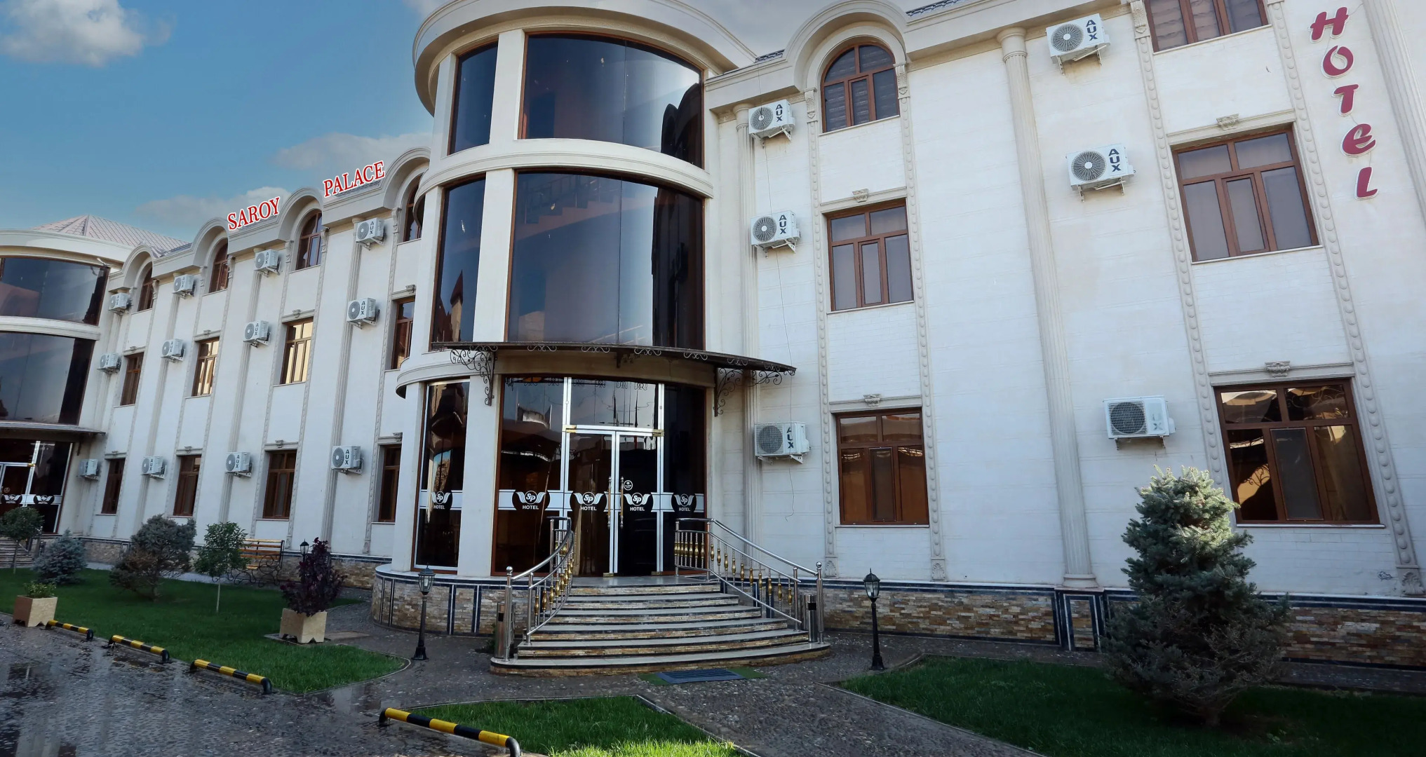 Отель Saroy Palace