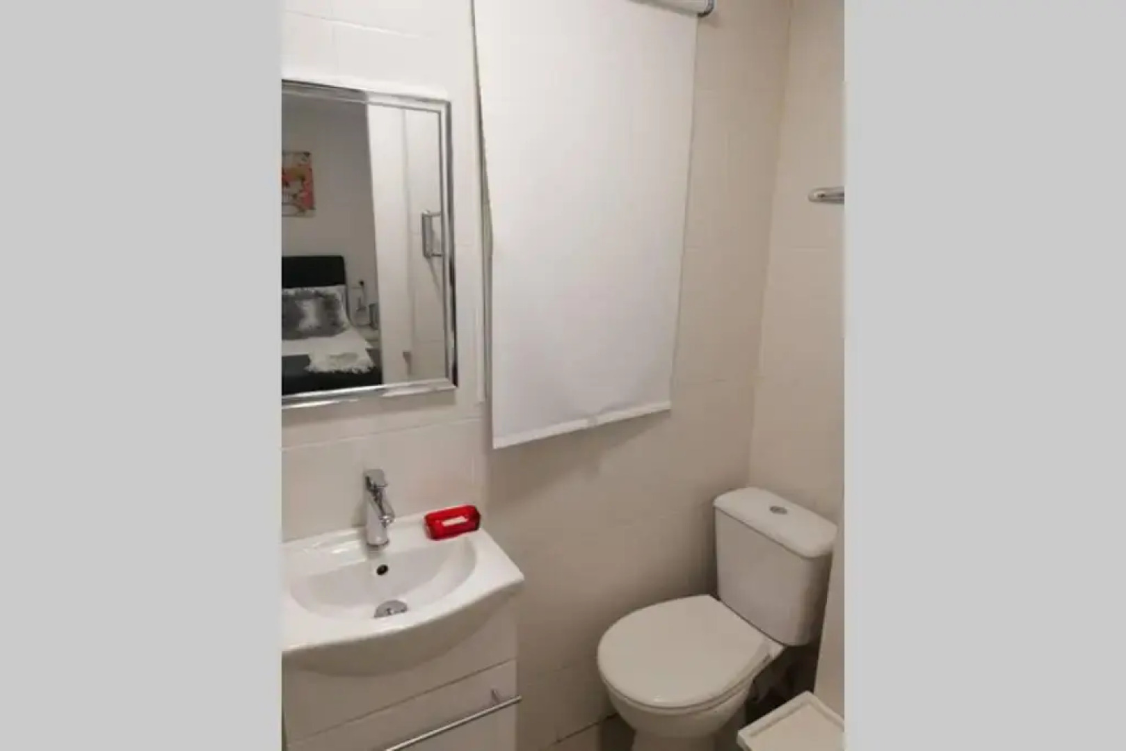 M1 Cool Loft 1 min walk to metro 15 min center by metro