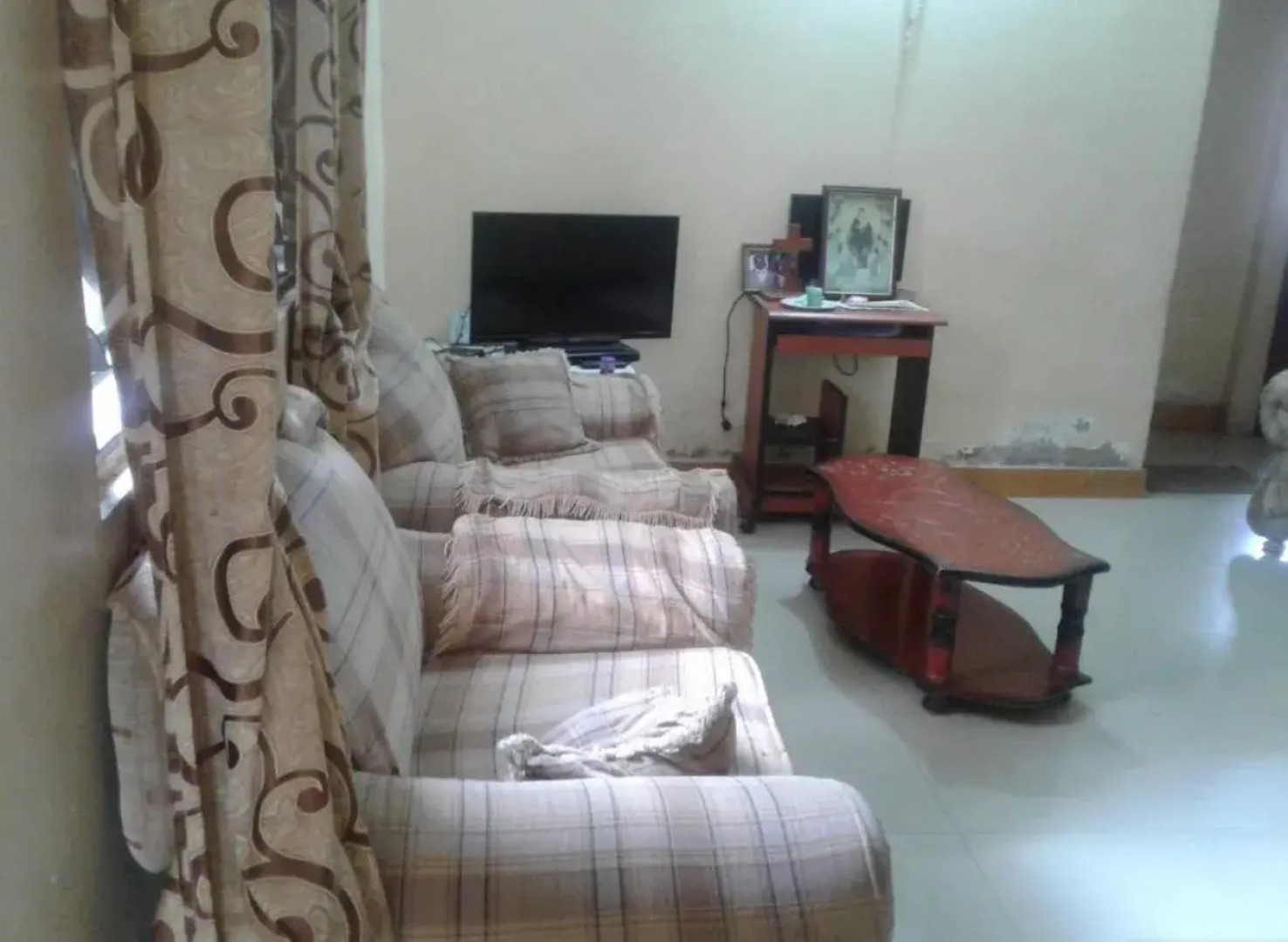 JJ&JE Family House - Hostel