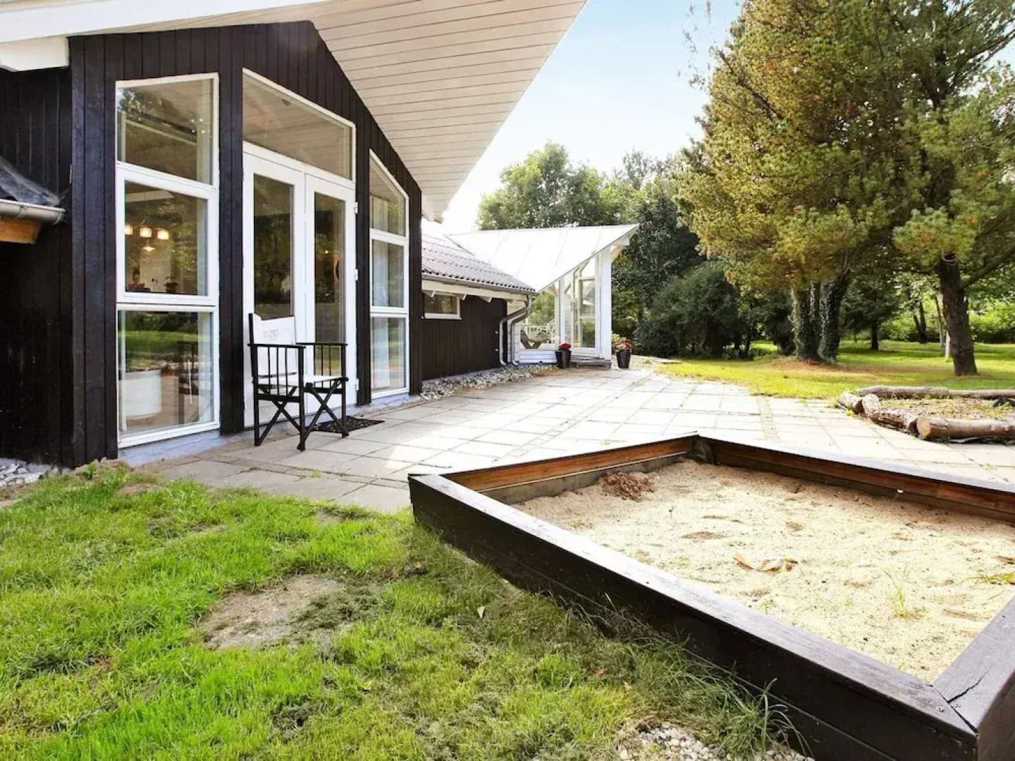 6 Person Holiday Home in Oksbol