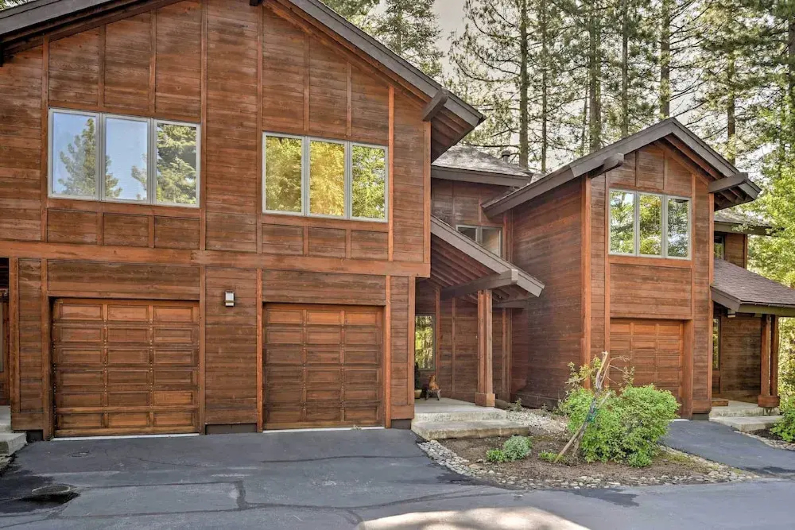 Incline Village Townhome w/ Forest-view Deck
