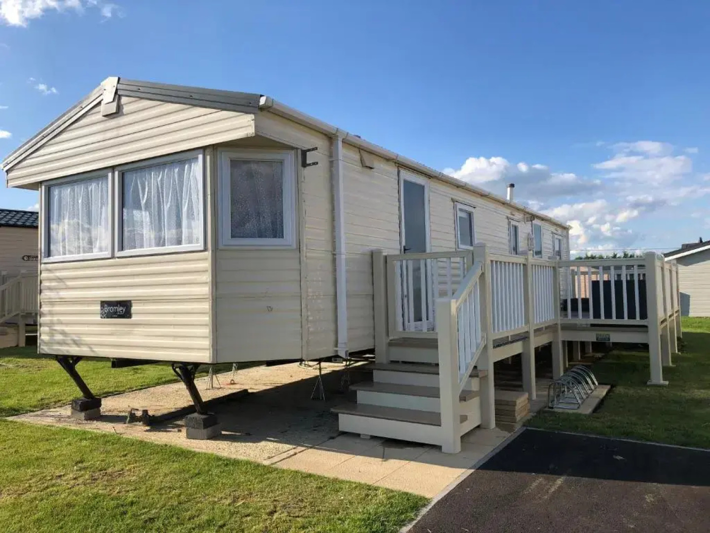 4 bedroom 10 berth caravan tattershal lakes