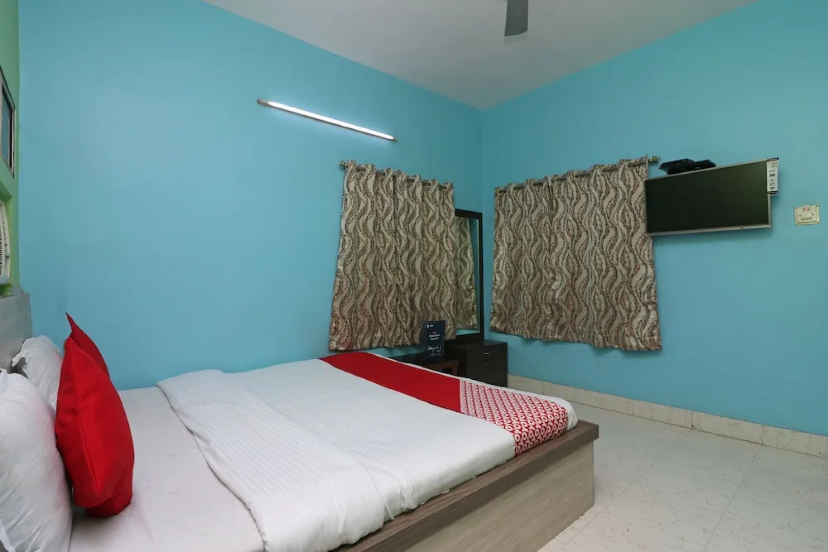 OYO 17122 Liv Sea Valley