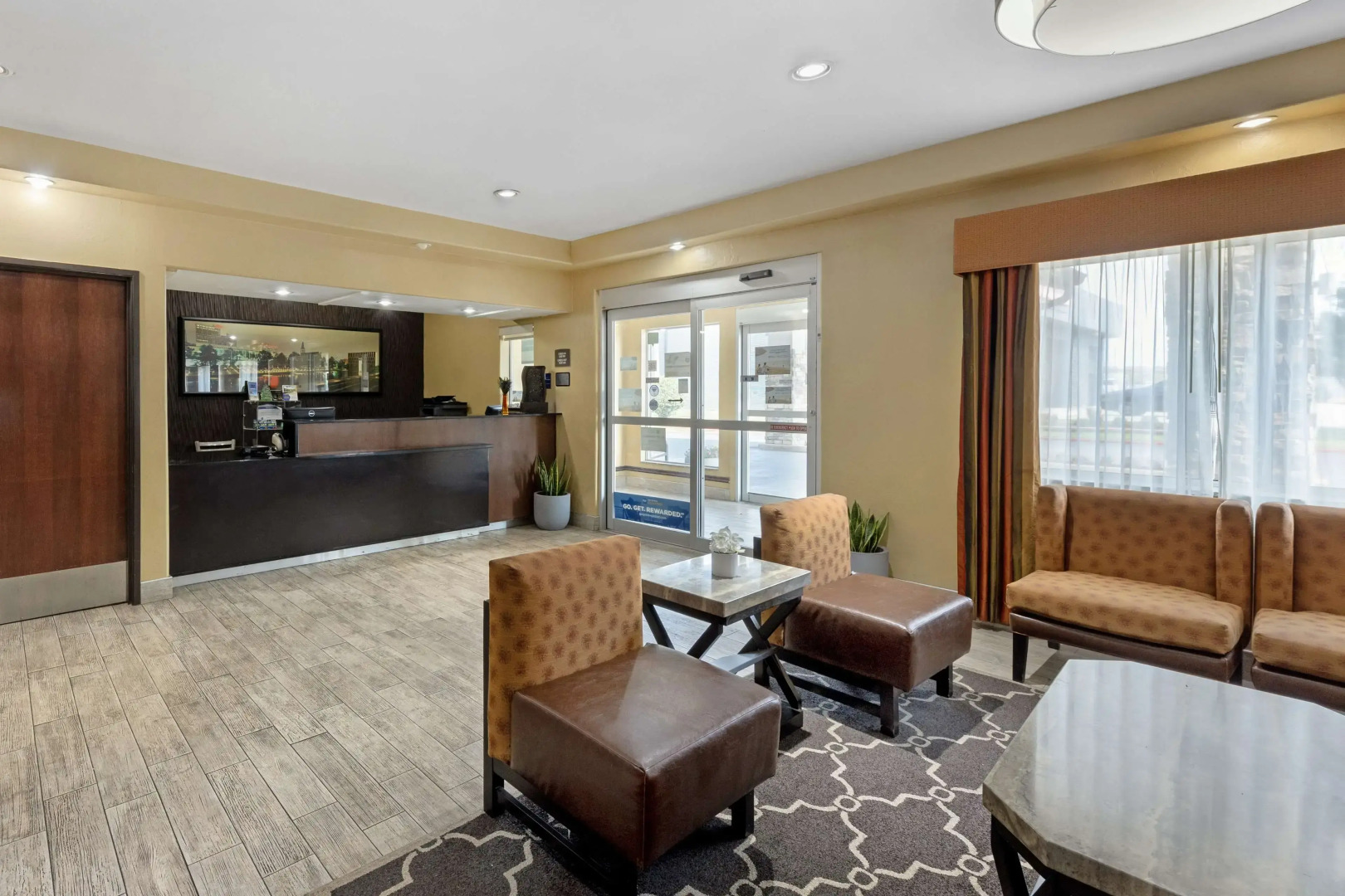 Best Western Greentree Inn & Suites