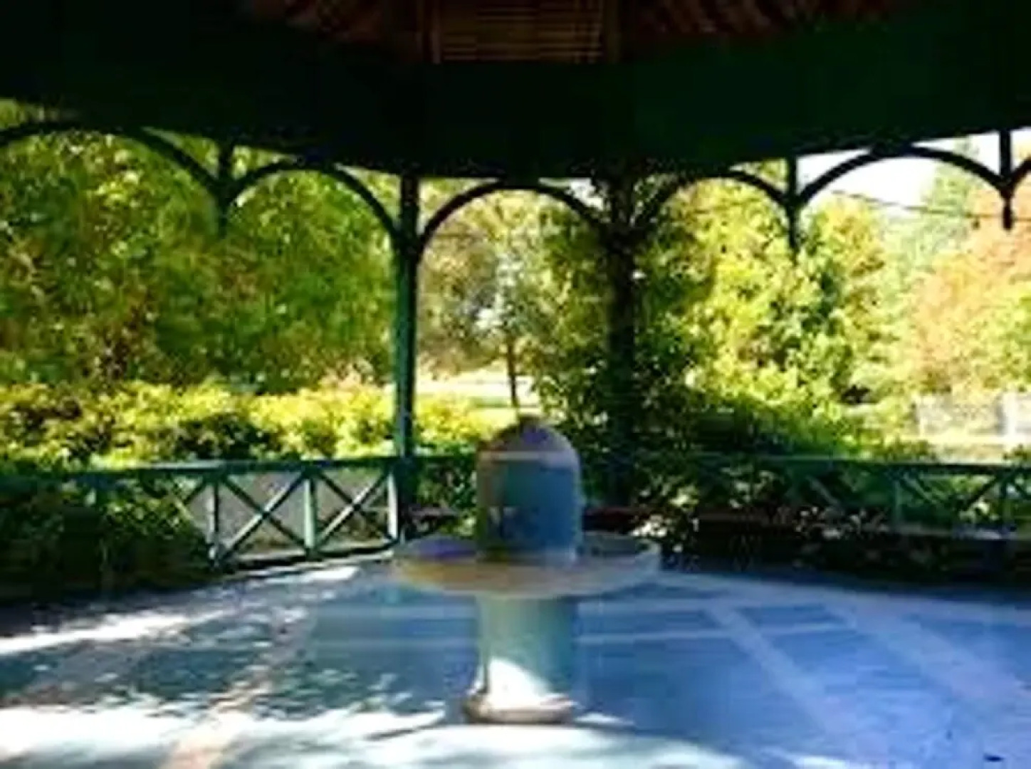 House With one Bedroom in La Roche-posay, With Furnished Garden and Wifi